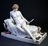 Meissen nude girl with mirror T185