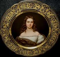 Wilhelmine Sulzer, born in 1820, was the stage name of Friederica Catharina Sulzer. An illegitimate child, she was orphaned at the age of 16. She was hired as a student of Heigel at the Royal Court Theater in 1836, where she attracted the attention of King Ludwig who called her a 